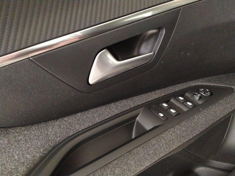 Peugeot 3008 1.5 bluehdi Business s&s 130cv eat8