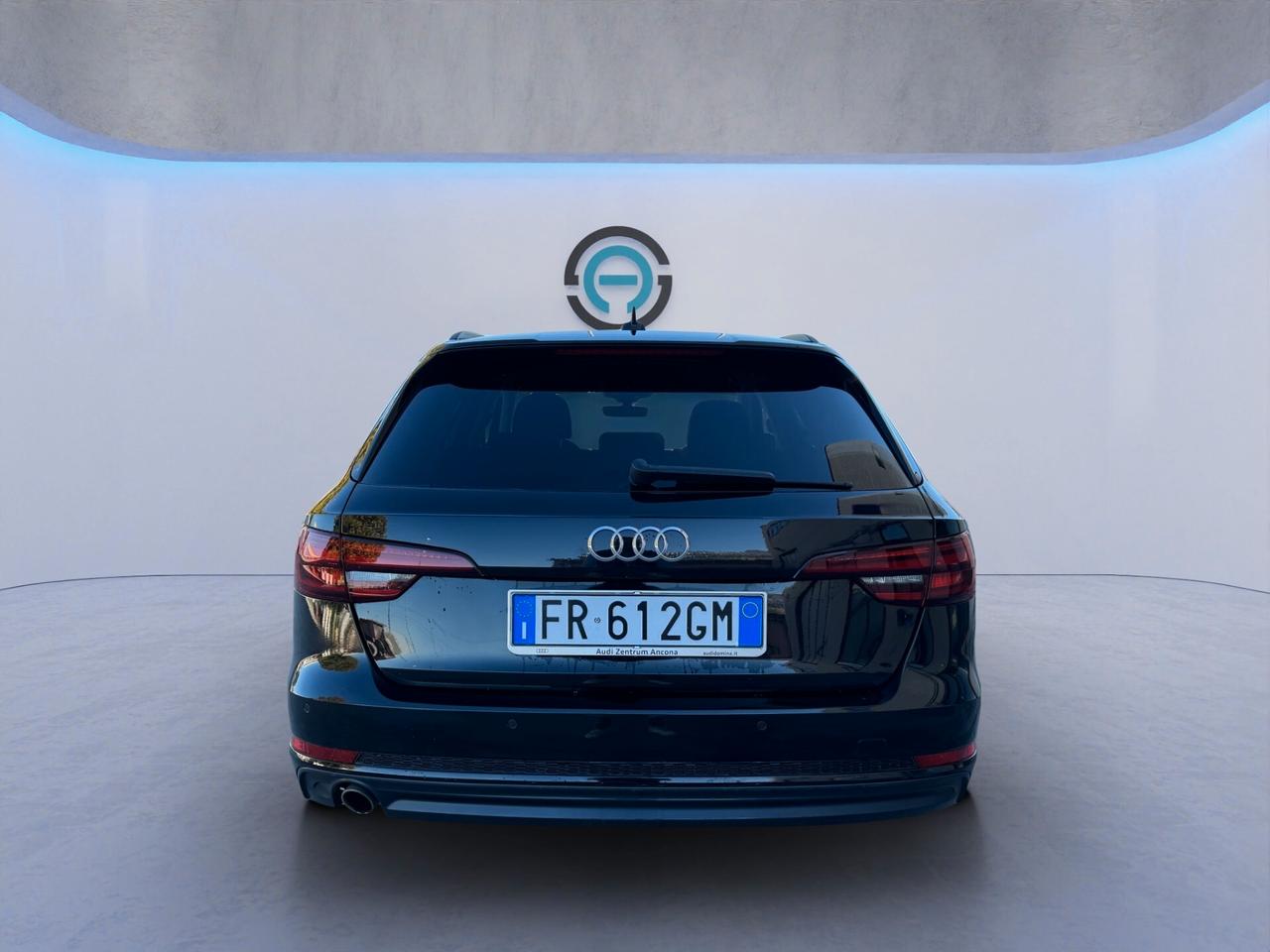 Audi A4 Avant 2.0 TDI 150 CV S-LINE