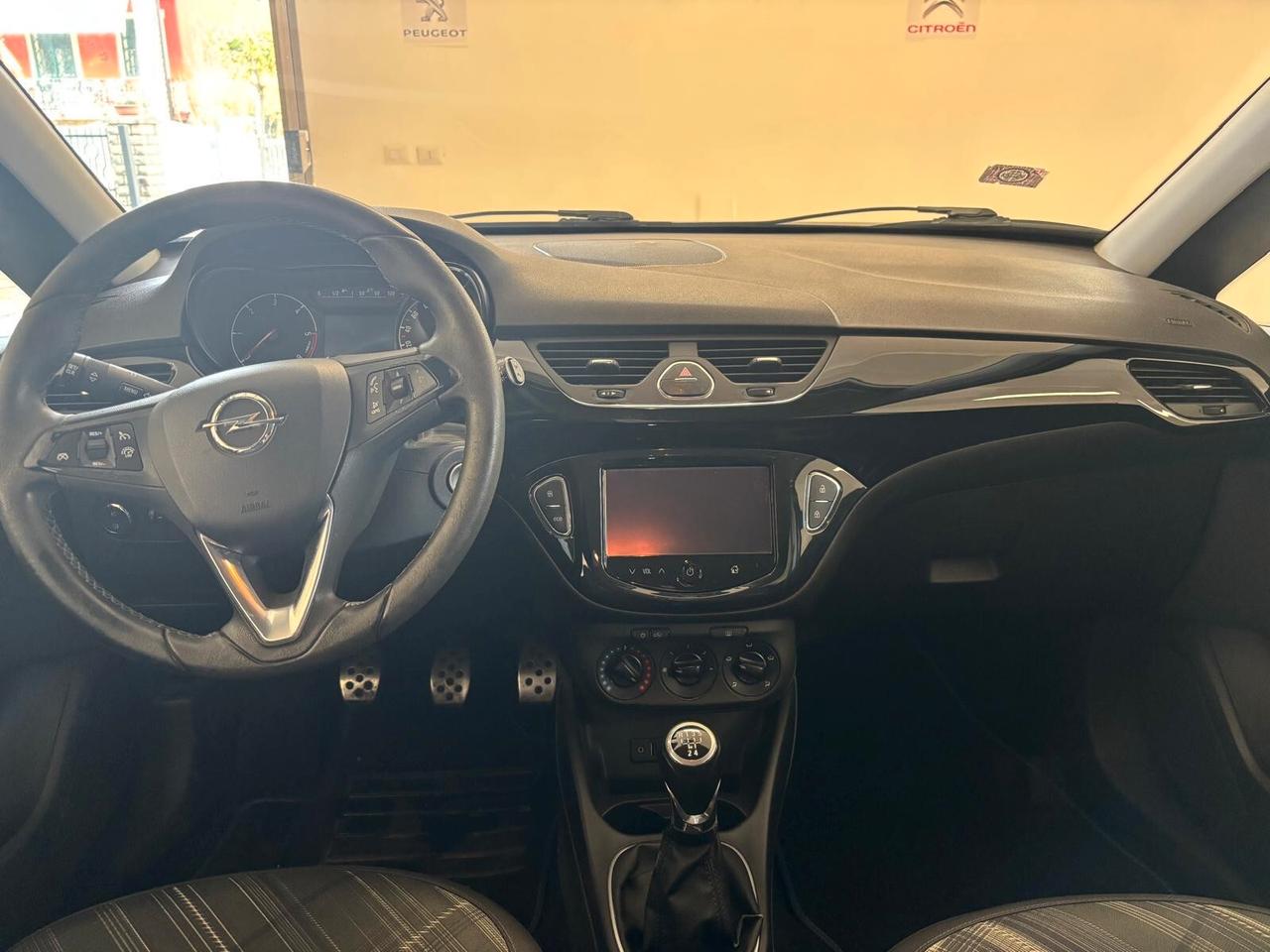 OPEL CORSA ANNO 2015 DS 1.3 ADATTA NEOPATENTATI KM 140 MILA