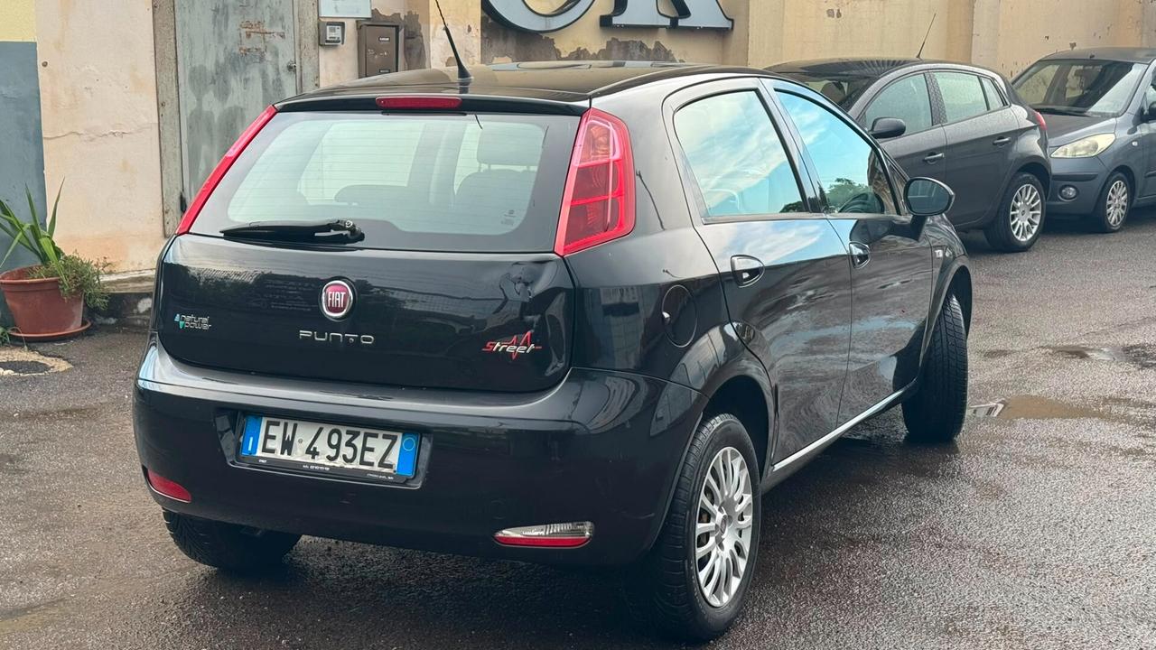 Fiat Punto 1.4 8V 5 porte Natural Power Lounge
