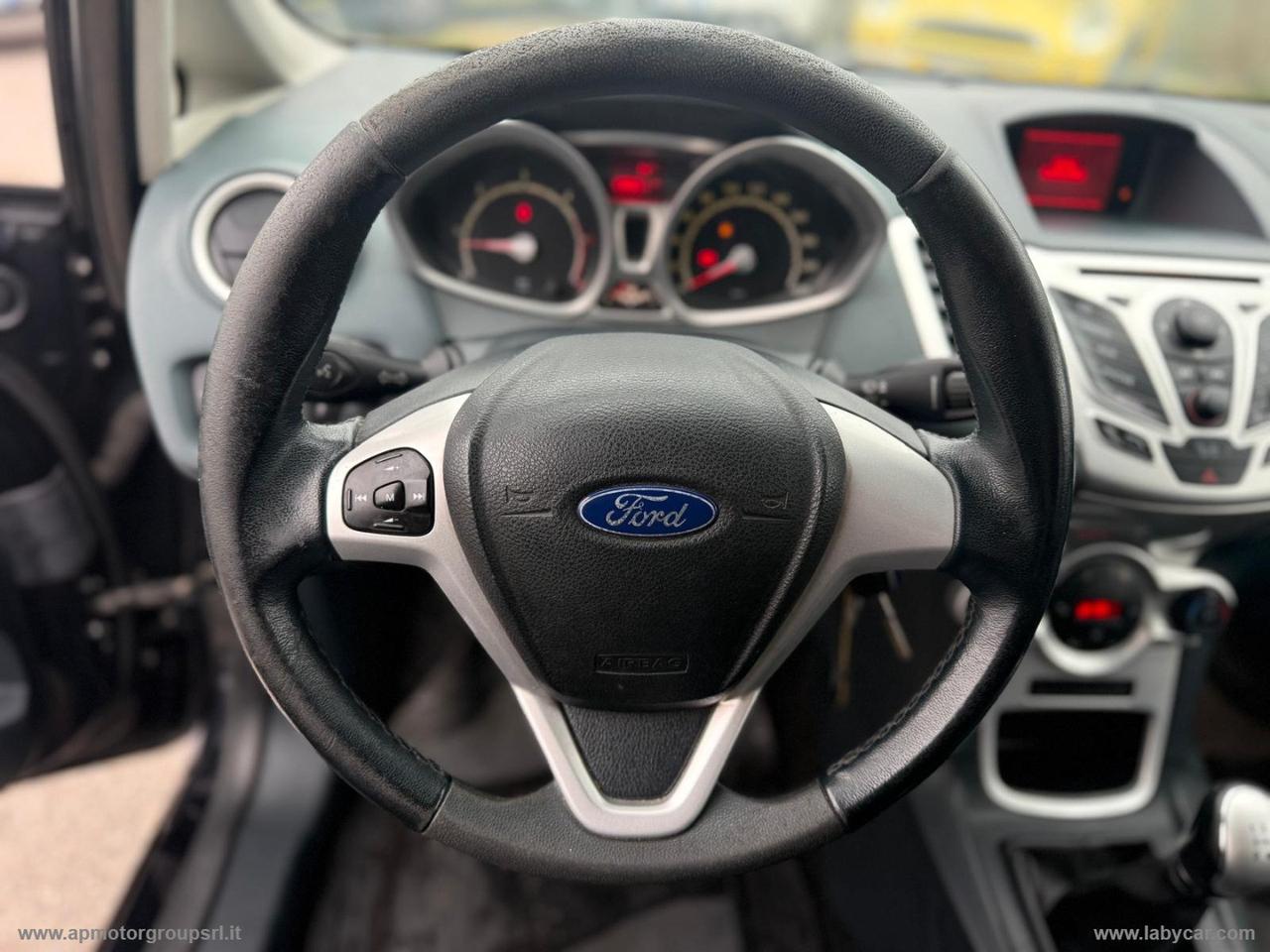 FORD Fiesta 1.4 TDCi 68 CV 5p. Titanium