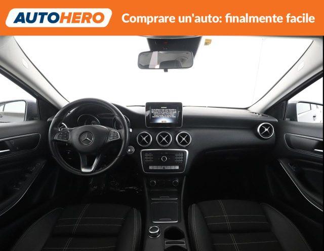 MERCEDES-BENZ A 200 d Automatic Sport