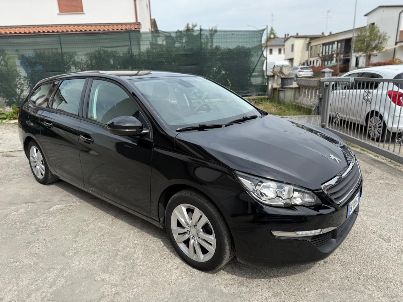 Peugeot 308 1.6 e-HDi Diesel 6MARCE POCHI KM