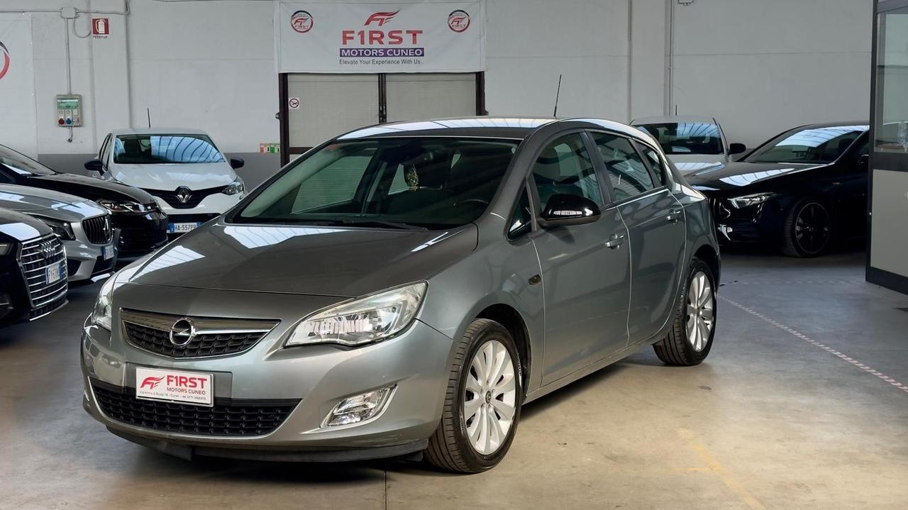 Opel Astra 1.4 Turbo 140CV 5 porte Cosmo