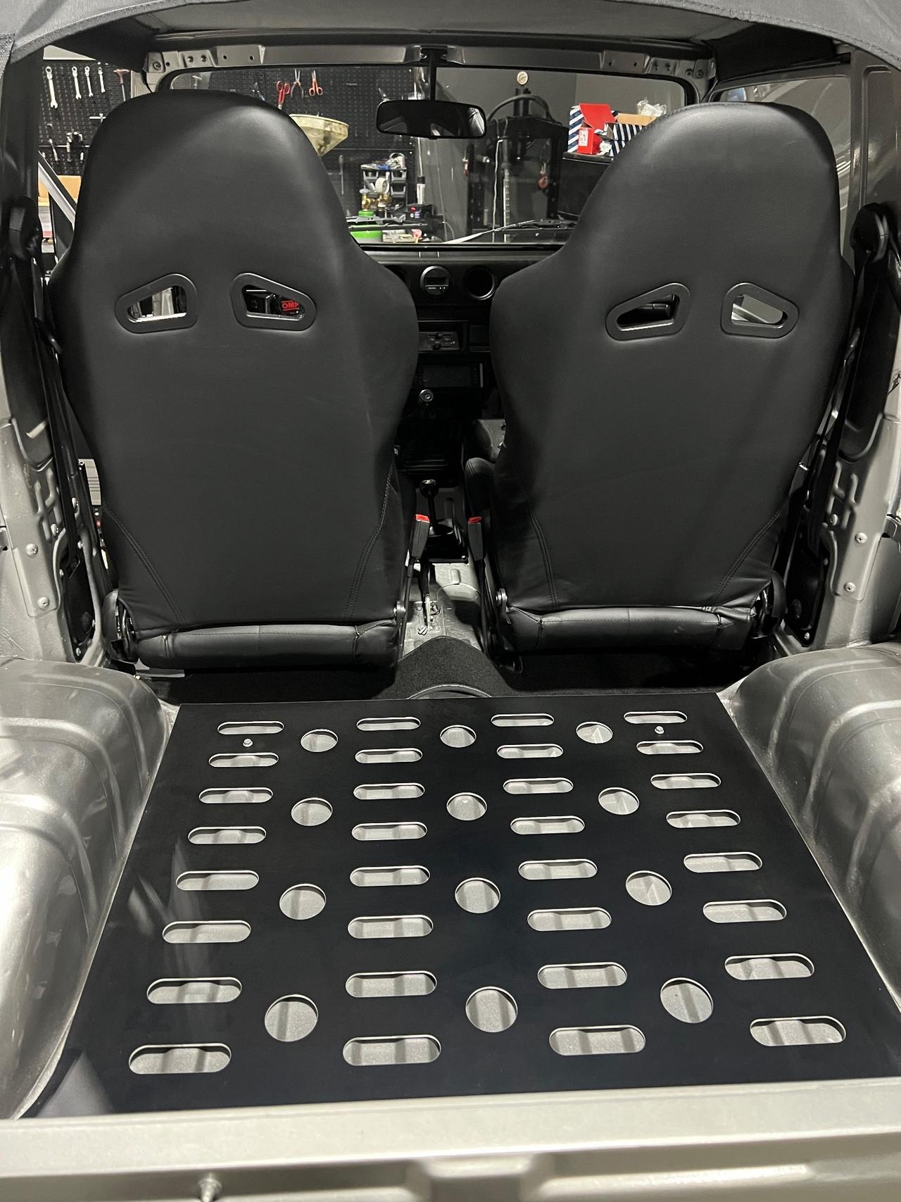 Suzuki SJ Samurai SJ413 Berlina De Luxe