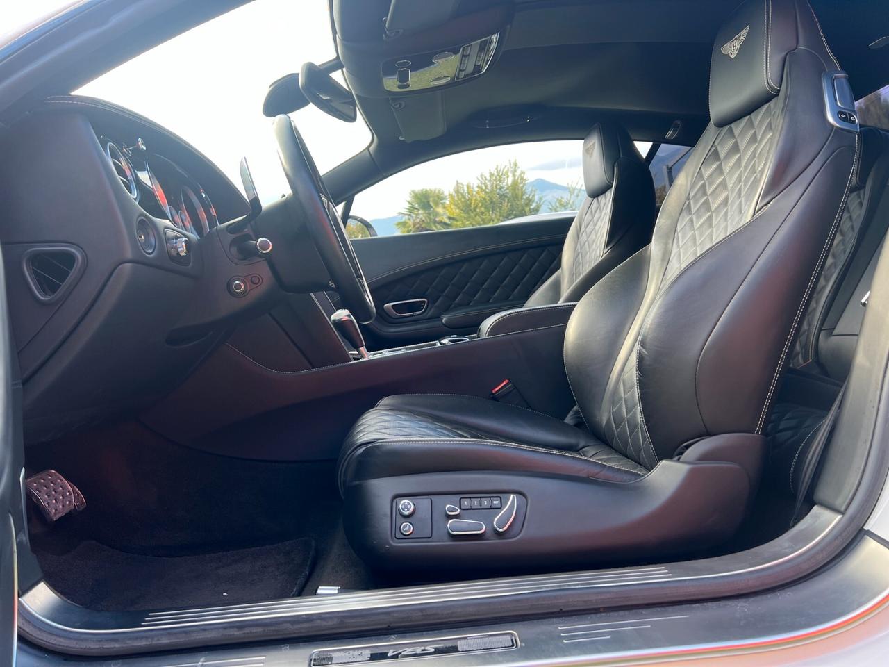 Bentley Continental GT V8 S/R"21/PINZA ROSSA/ SOFT CLOSE/SED VENTILATI