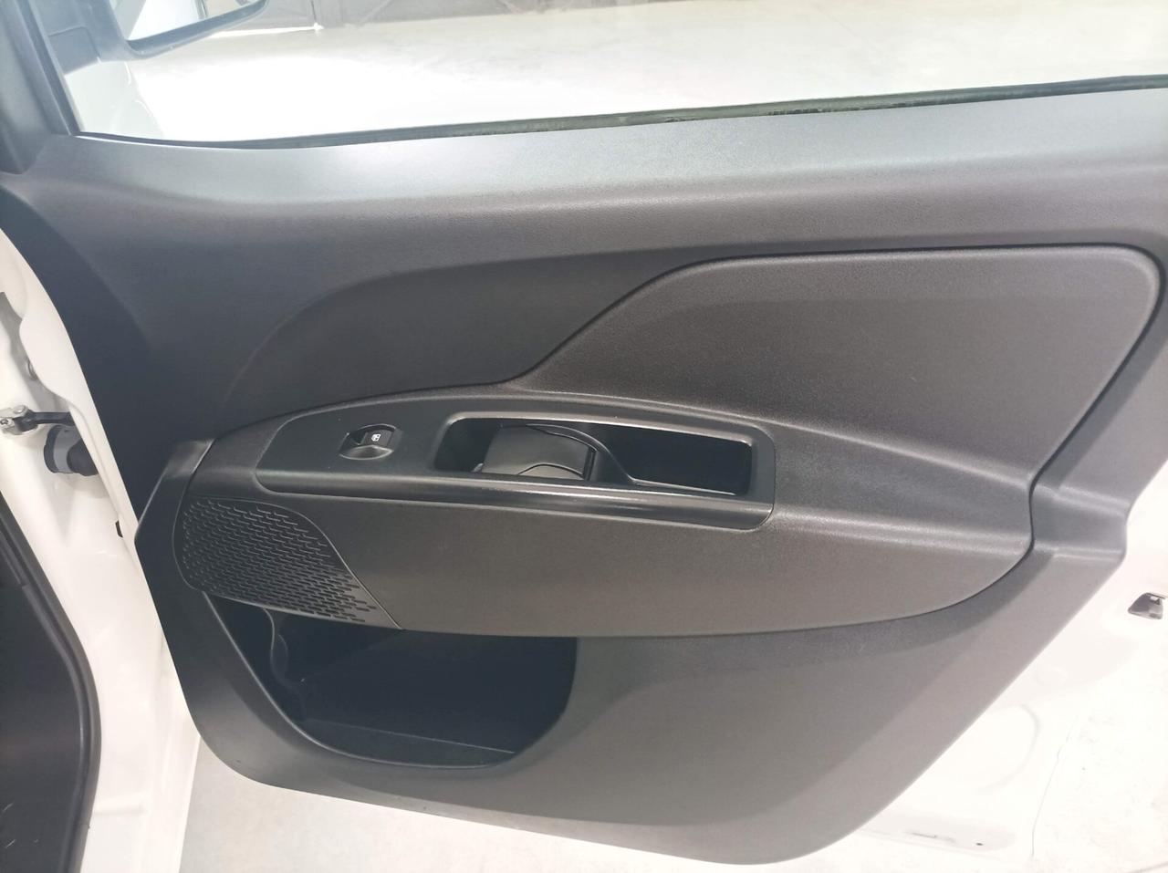 Fiat Doblo Doblò 1.6 MJT 16V 105CV Lounge 07/2015 (IVA detraibile)