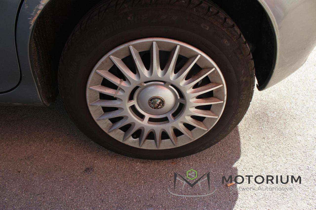 Alfa Romeo 147 5 Porte 147 5p 1.6 ts 16v Moving 105cv