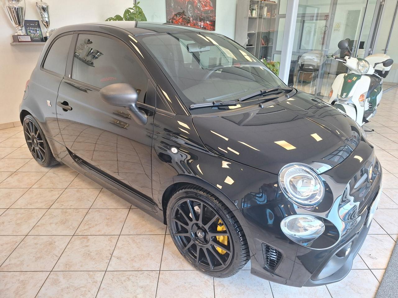 Abarth 695 1.4 t-jet Competizione 180cv auto