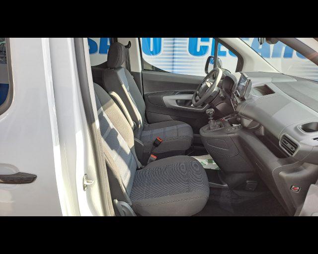 FIAT Doblo Passo Corto 1.5 d 100cv VERSIONE VETTURA