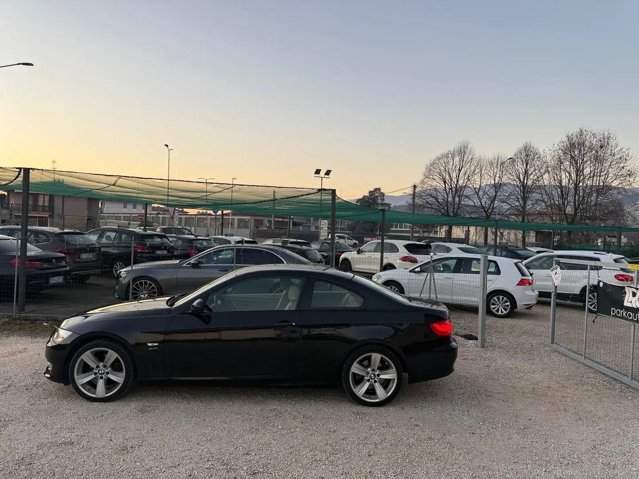 BMW 320 d coupe 320d xdrive Futura+Navi+Pelle