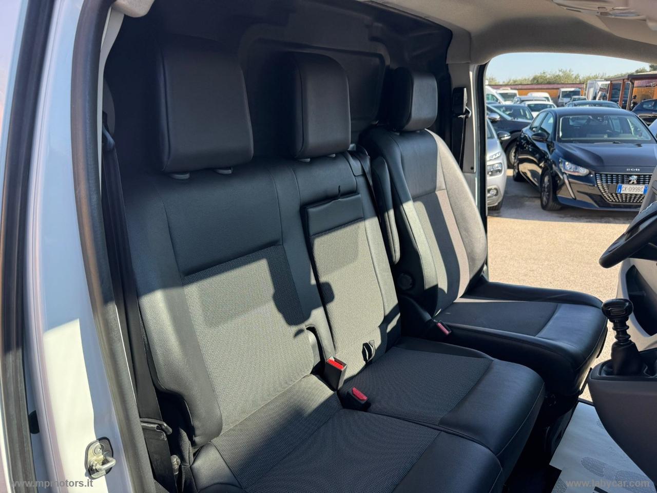 VIVARO 2.0 D 120CV PC-TN