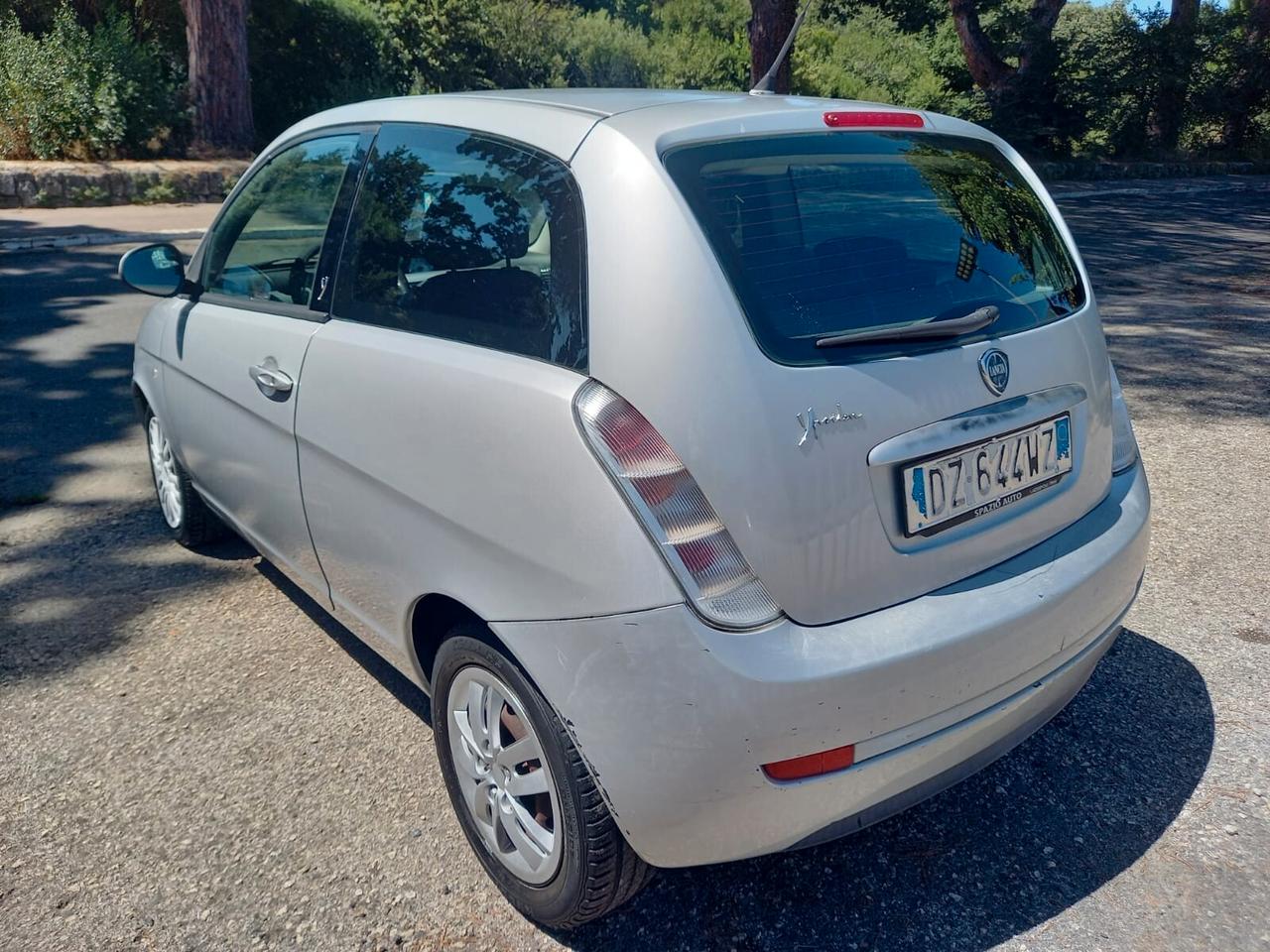 Lancia Ypsilon 1.2 Argento NEOPATENTATI GARANZIA 12 MESI