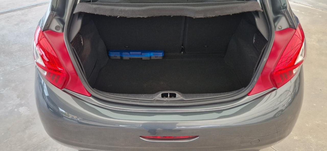 Peugeot 208 1.4 HDi 68cv 5 porte Allure