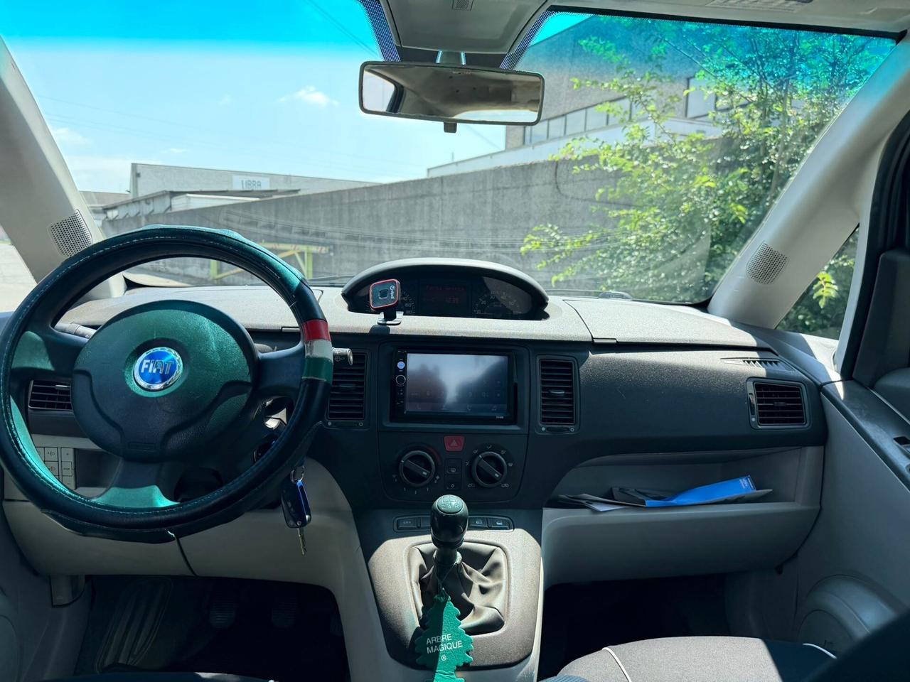 Fiat Idea 1.4 16V Emotion