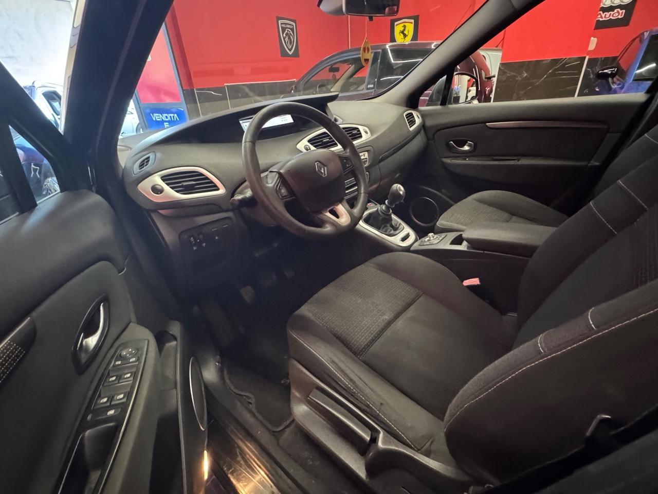 Renault Scenic Scénic X-Mod 1.5 dCi 110CV Luxe