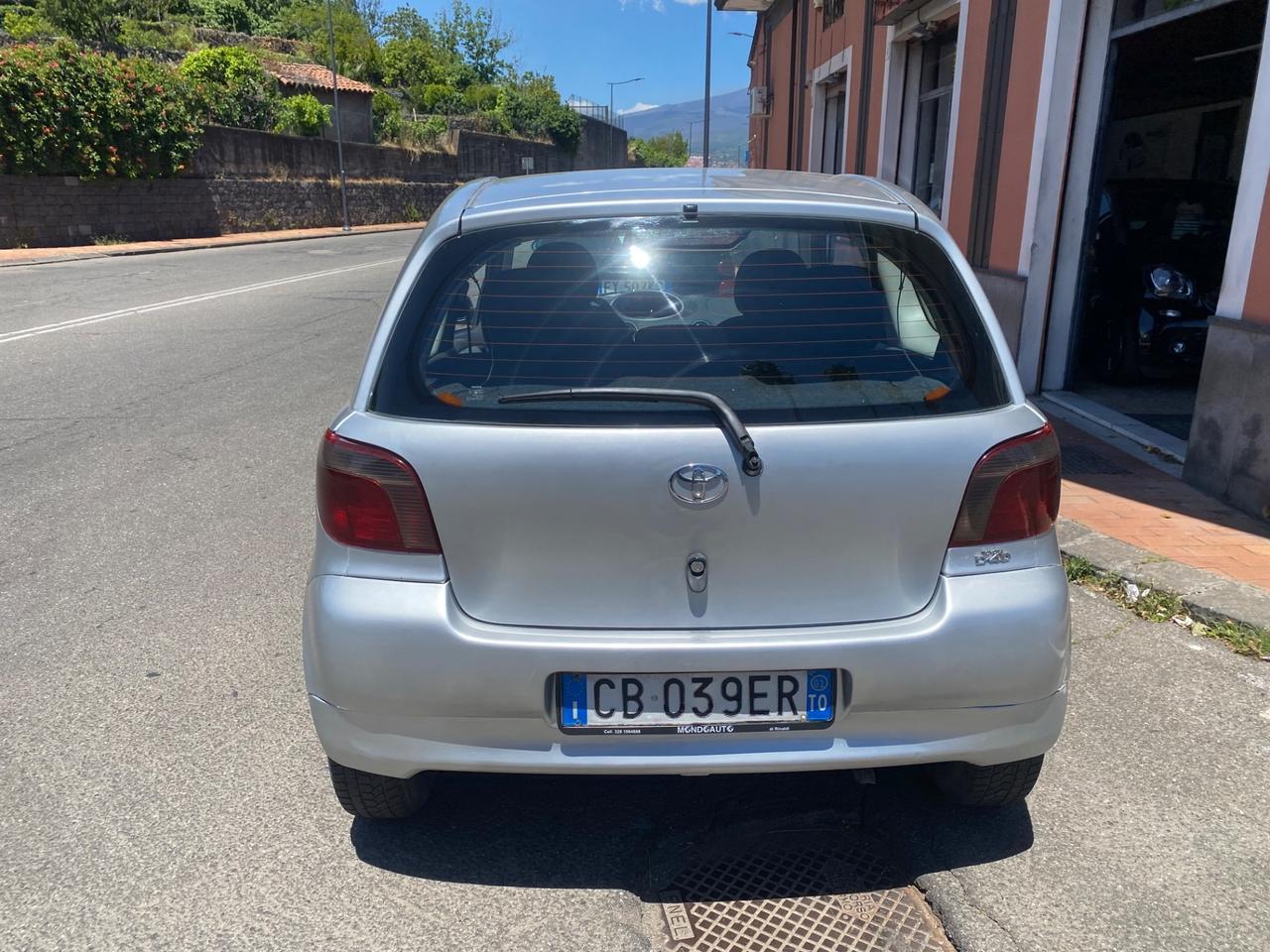Toyota Yaris 1.4 tdi D-4D cat 3 porte Sol