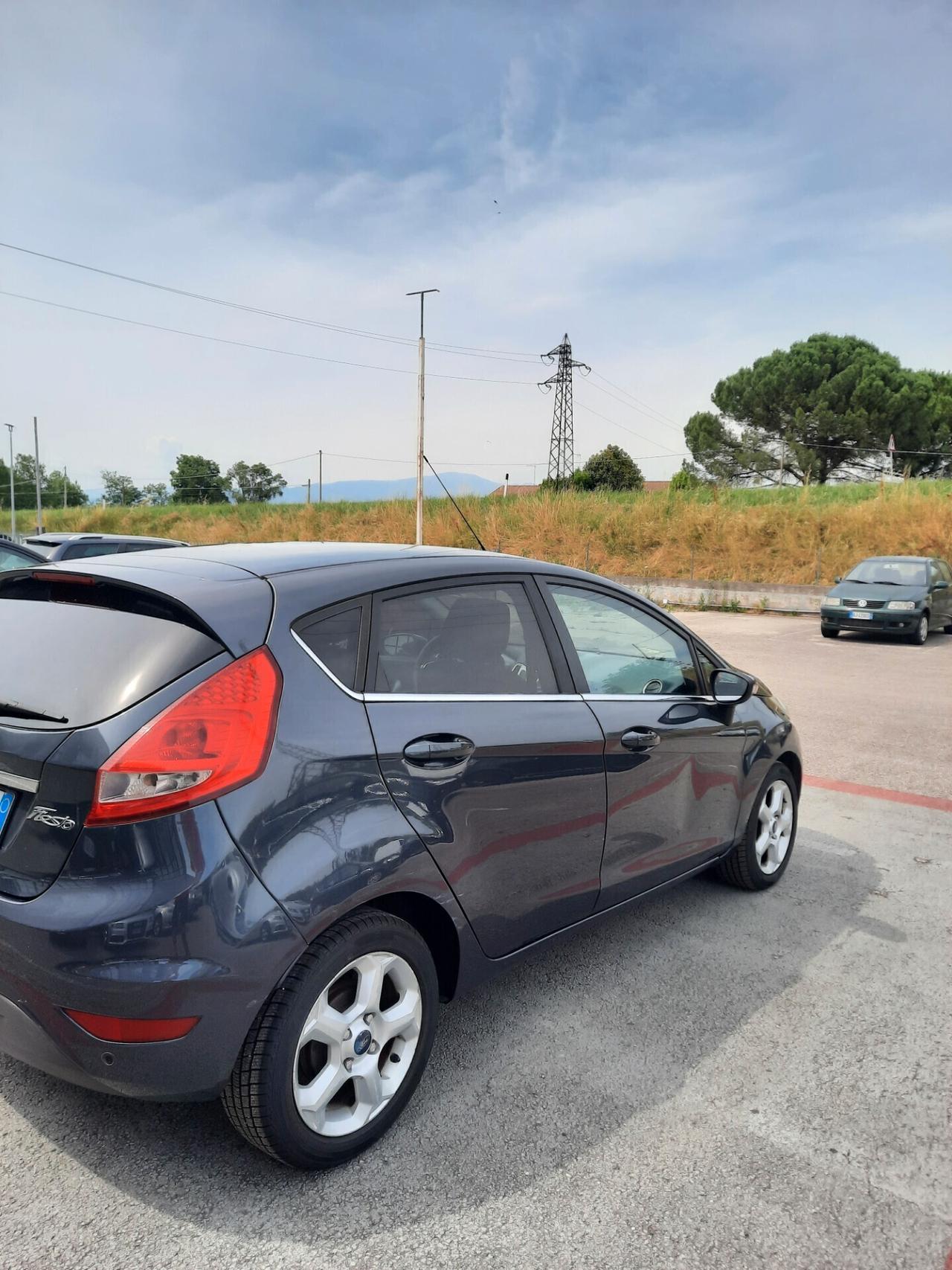 Ford Fiesta 1.6 TDCi 95 CV 5p. Titanium