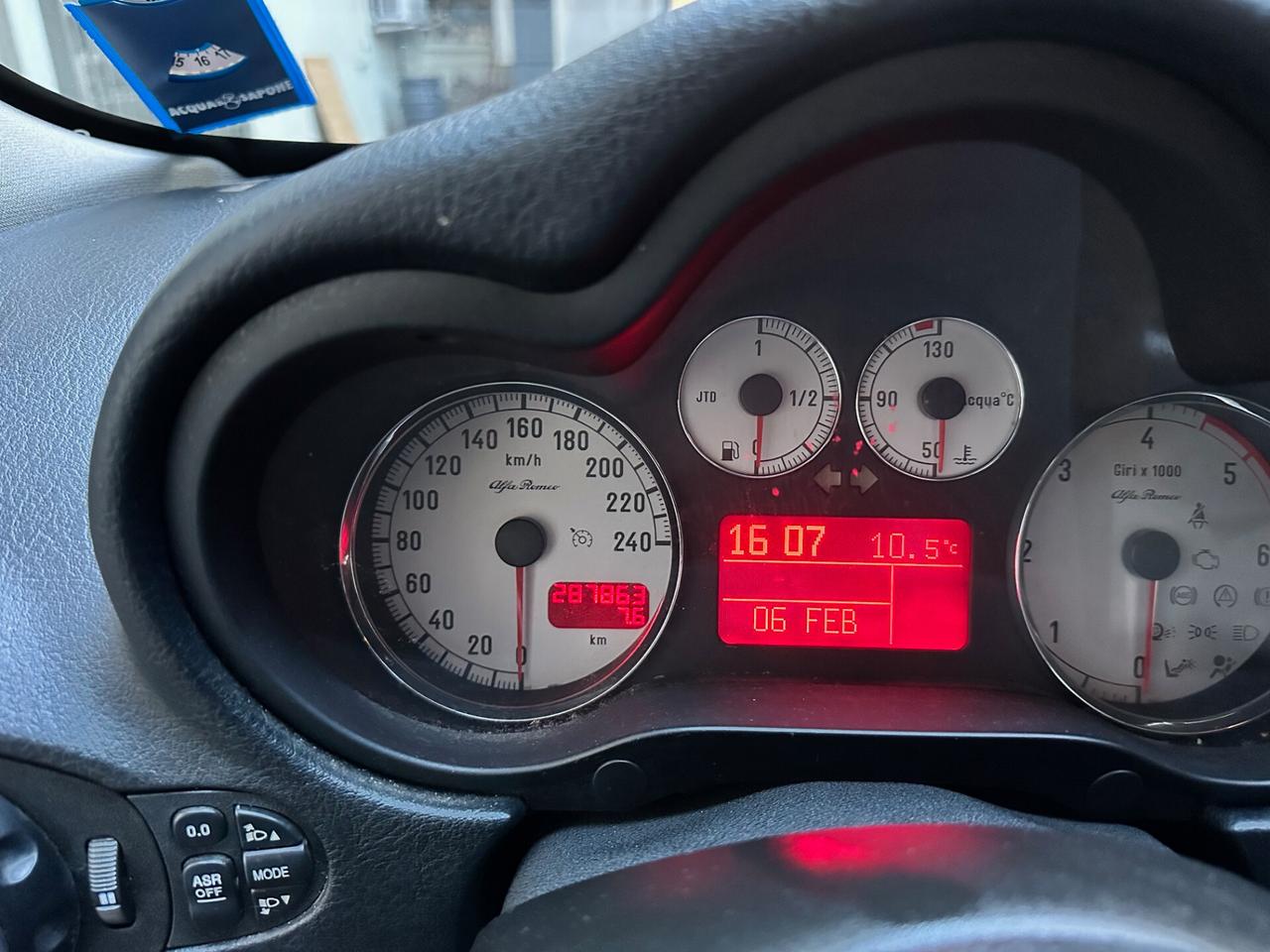 Alfa Romeo 147 1.9 JTD - CERCHI 17''