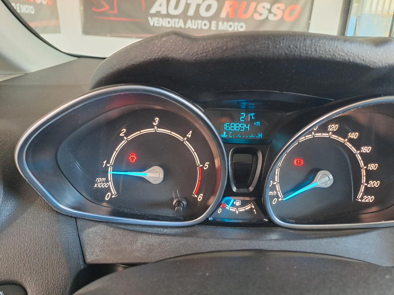 Ford Fiesta 1.5 TDCi 75CV 5 porte Titanium