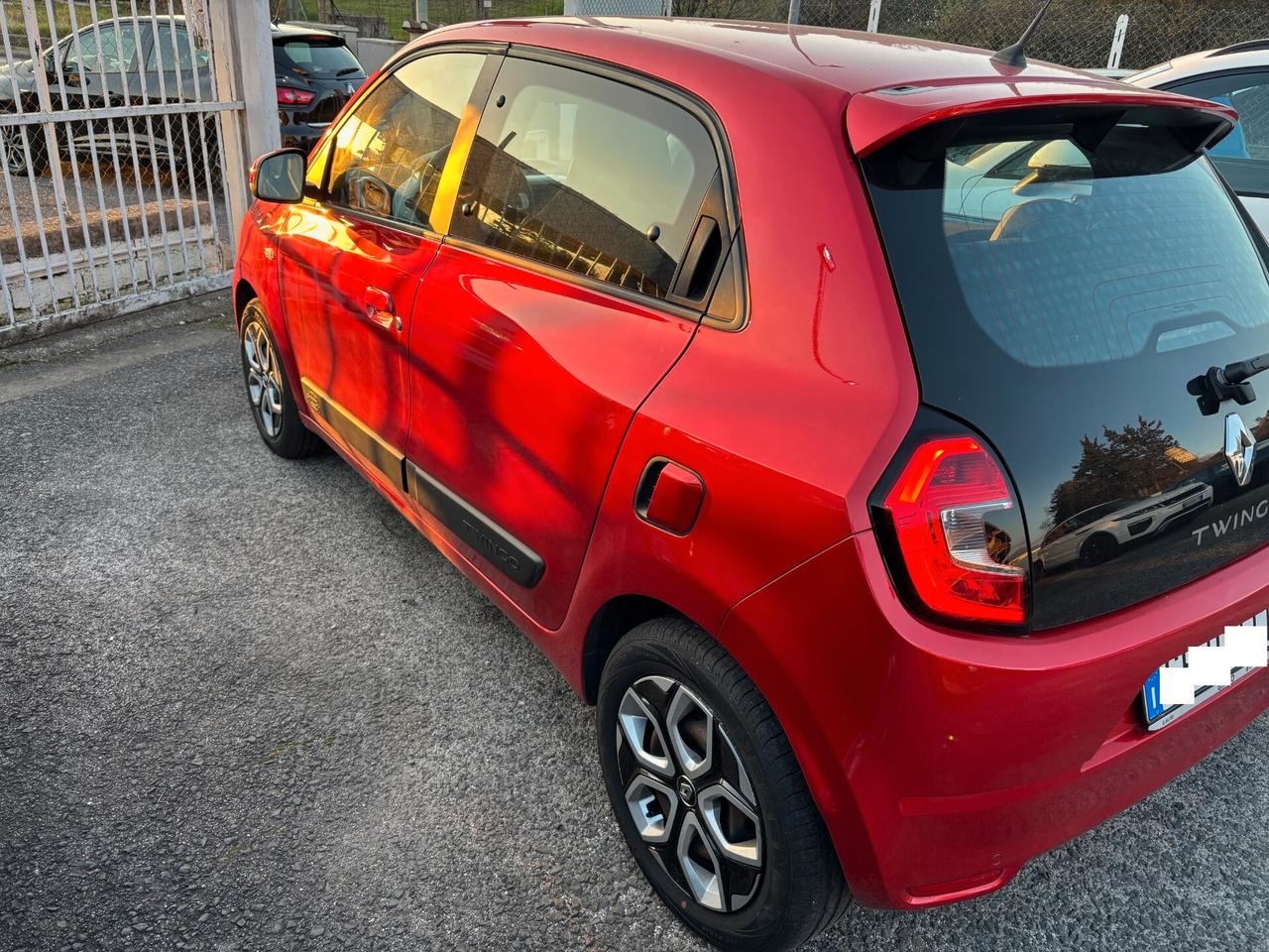 Renault Twingo SCe 65 CV Intens STUPENDA, UNICO PROPRIETARIO, NAVIGATORE, SENSORI PARK, KM 60000!!!