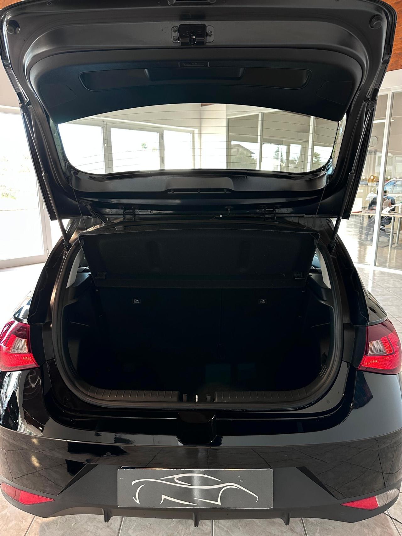 Hyundai i20 III 2022 1.2 mpi Connectline *UniProprietario *NeroMetallizzato*Cerchi inLega *AppleCarplay*Retr
