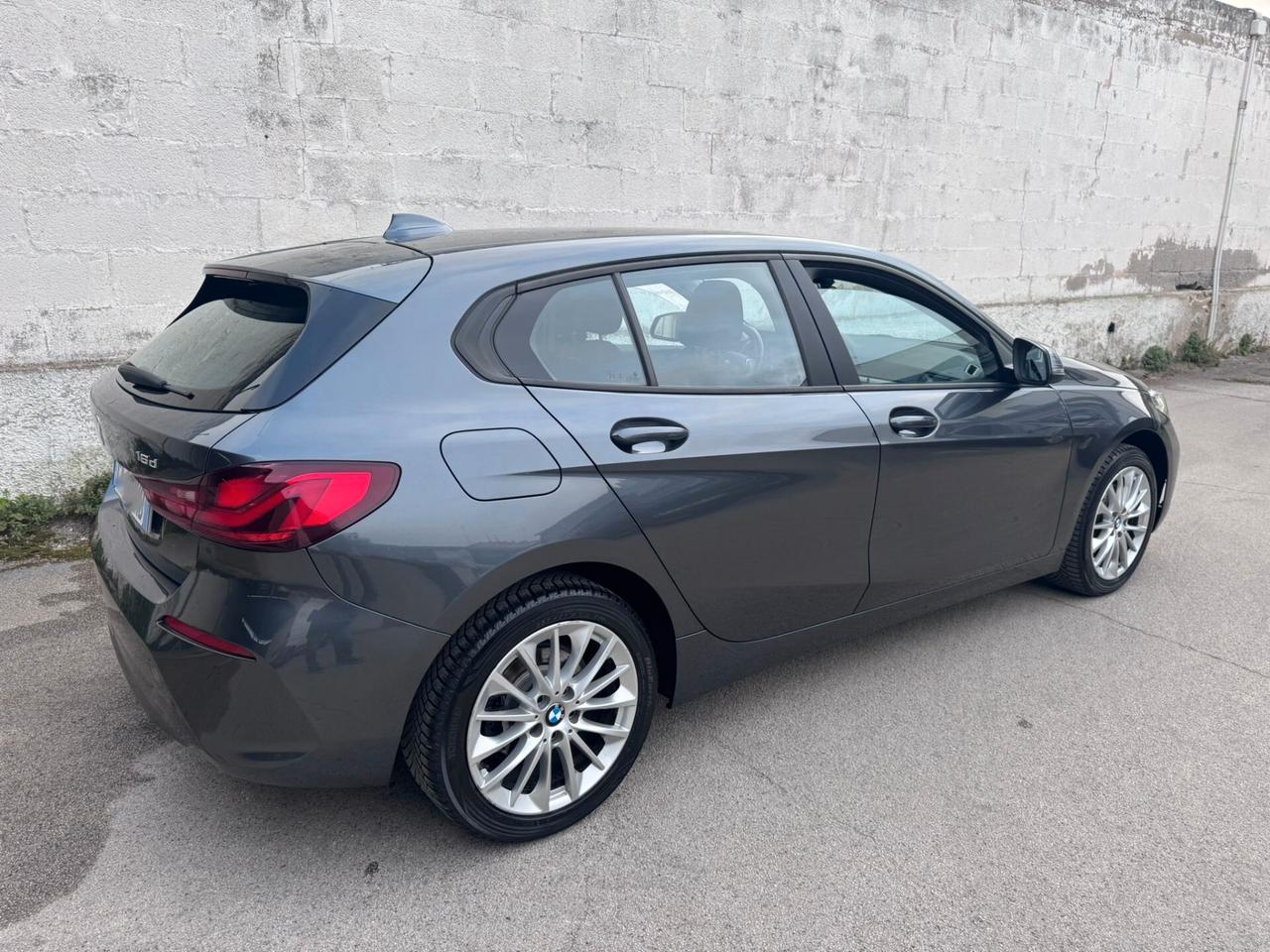 Bmw 116 116d 5p. Business Advantage