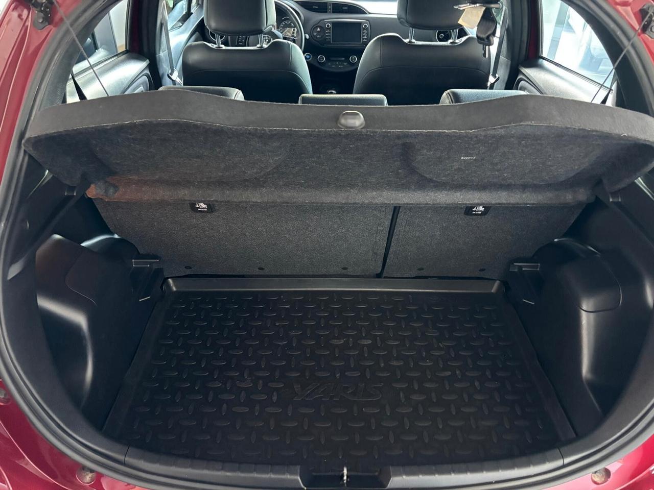 Toyota Yaris 2017 - 1.0 69 CV 80000 KM NEOPATENTATI!!