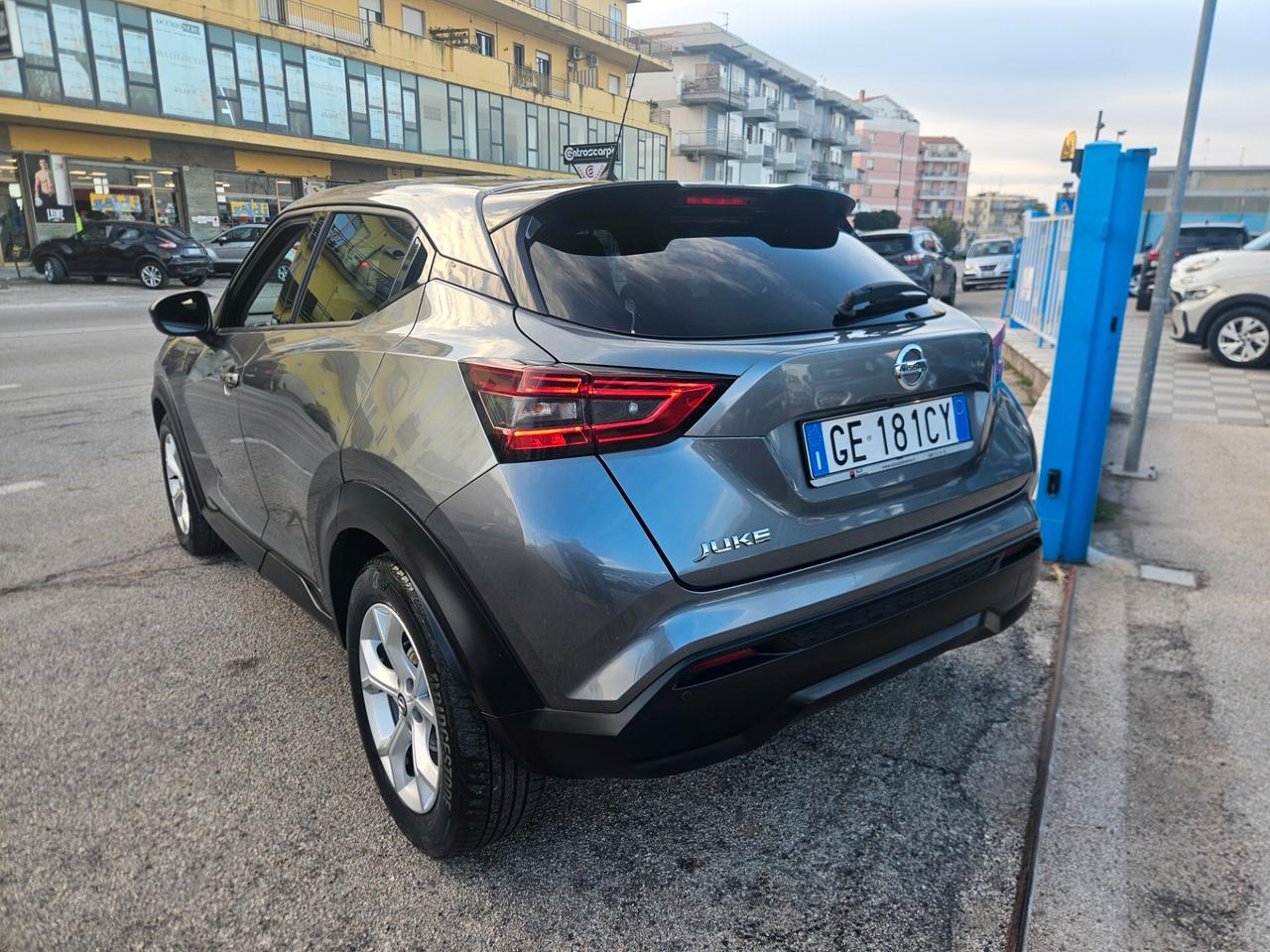 Nissan Juke 1.0 DIG-T 114 CV N-Connecta