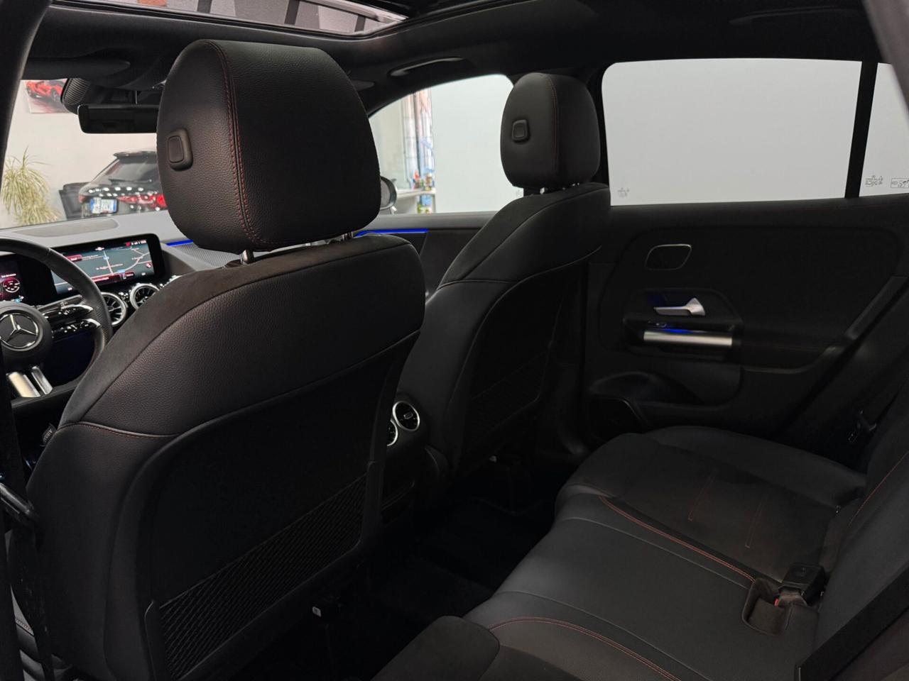 Mercedes-benz GLA 200d 4Matic AMG Line Premium Plus