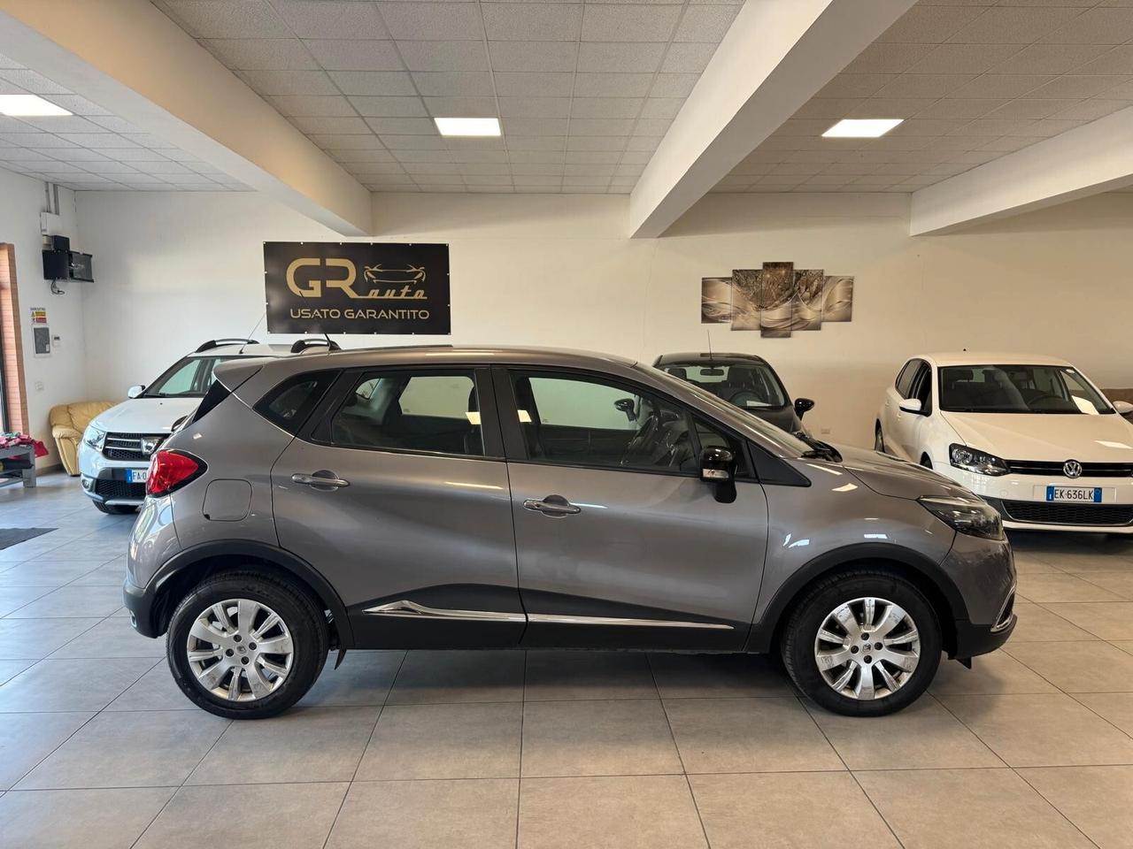 Renault Captur 0.9 TCE BENZ 90CV S&S ZEN UNIPRO 2015