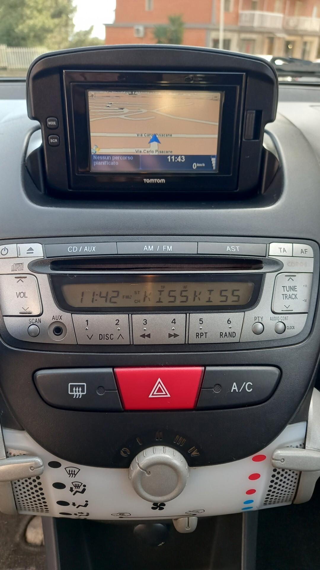 Toyota Aygo 1.0 12V VVT-i 3 porte Lounge Connect