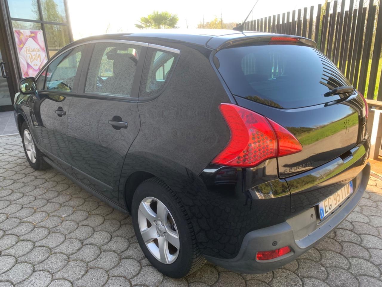 Peugeot 3008 2.0 HDi 150CV Business