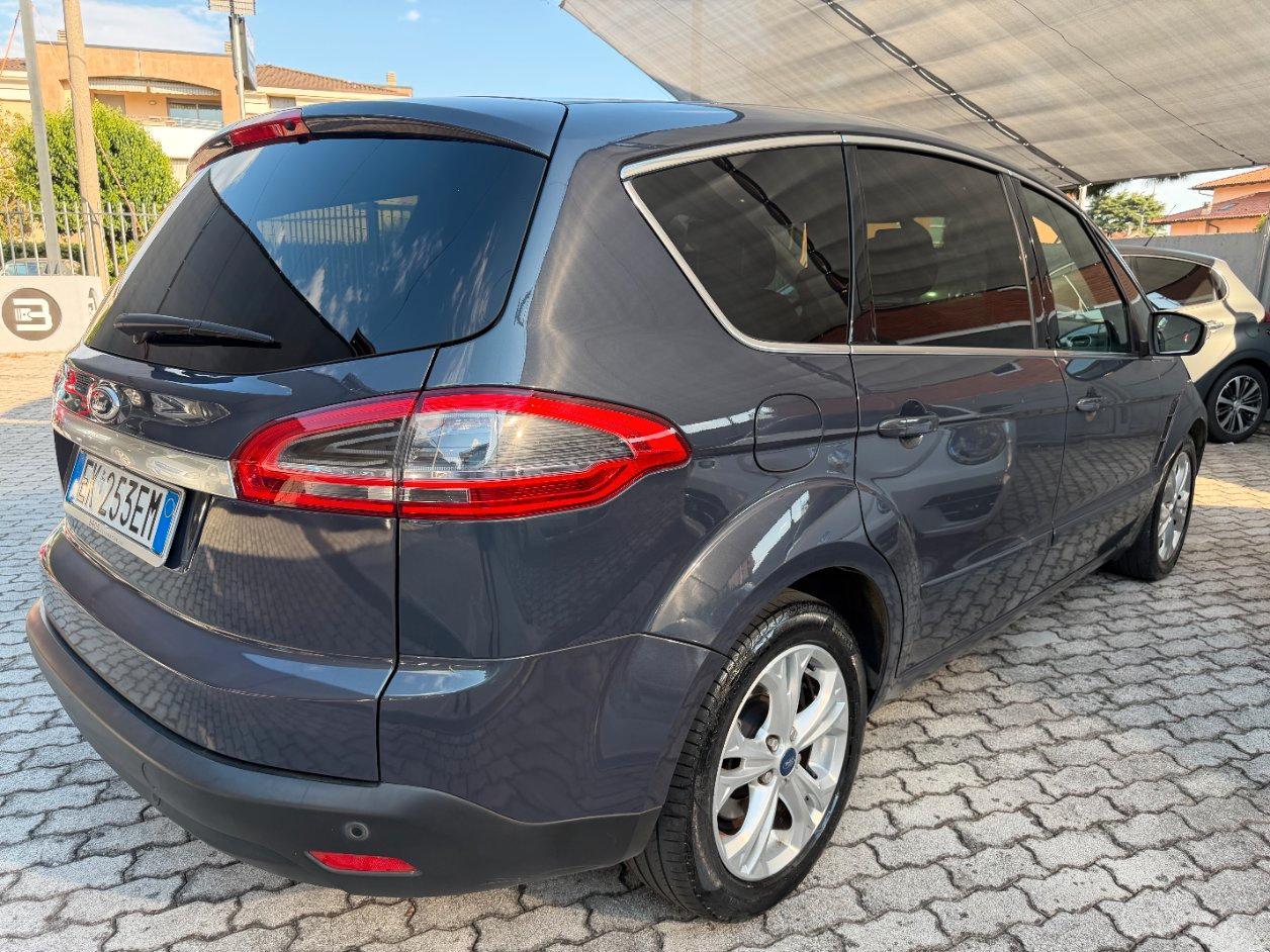 Ford S-Max 2.0 tdci Titanium c/radio 163cv powershift 7 POSTI CAMBIO NUOVO !!!