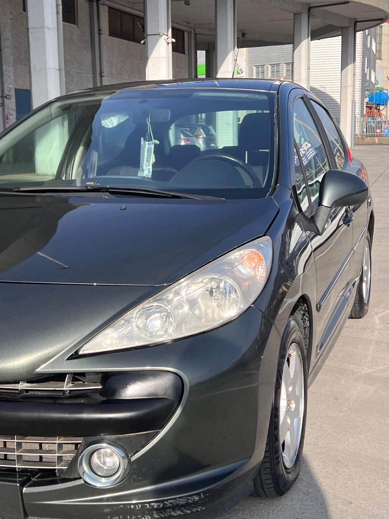 Peugeot 207 1.4 88CV 5p. X Line unico pro con soldi 72 mila km