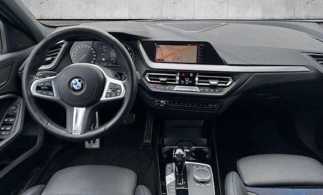 BMW 118 i 5p. Msport