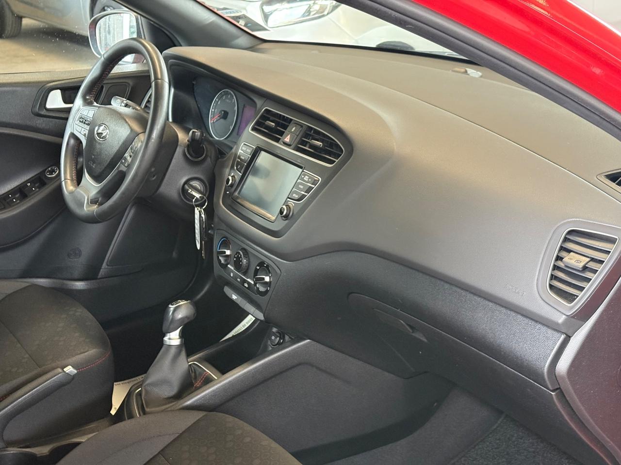 Hyundai i20 1.2 5 porte Connectline