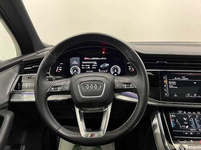 Audi Q7 55 TFSI e quattro tiptronic S LINE