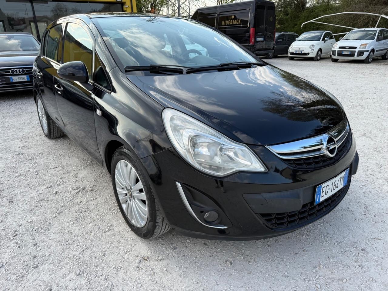 Opel Corsa 1.2 5 porte Club UNICO NEOPATENTATI