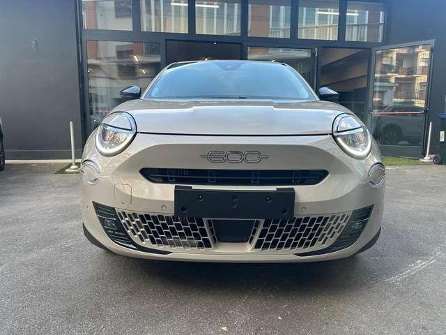 Fiat 600 1.2 Hybrid 145cv Auto + LED + Navi + Cerchi R18