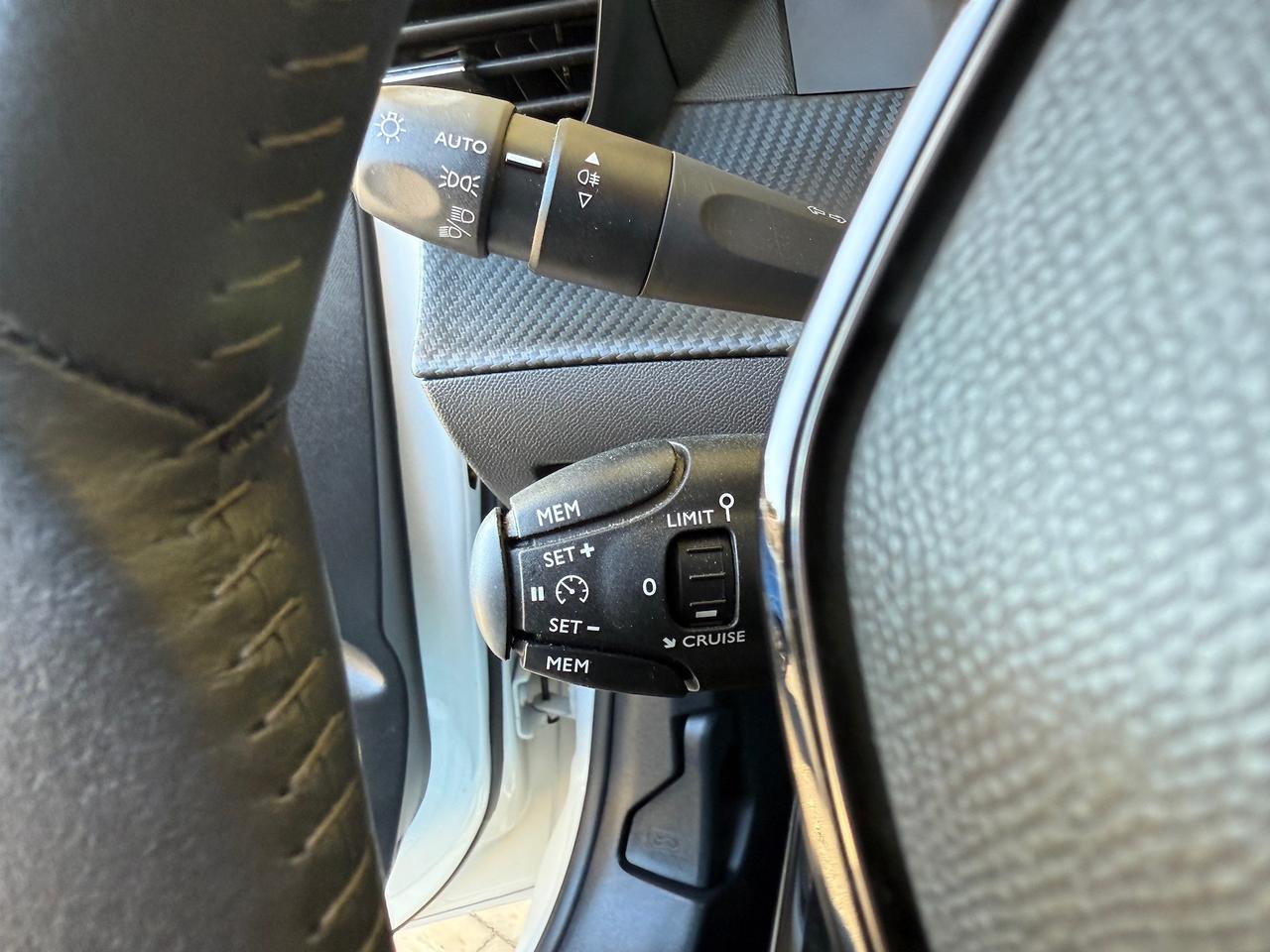 Peugeot 208 PureTech 75 Stop&Start 5 porte Allure - PRONTA CONSEGNA