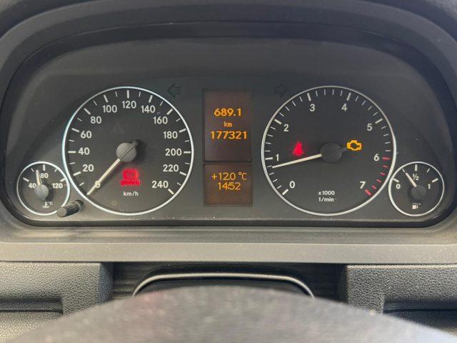 MERCEDES-BENZ A 160 BlueEFFICIENCY. 95CV *OCCASIONE*