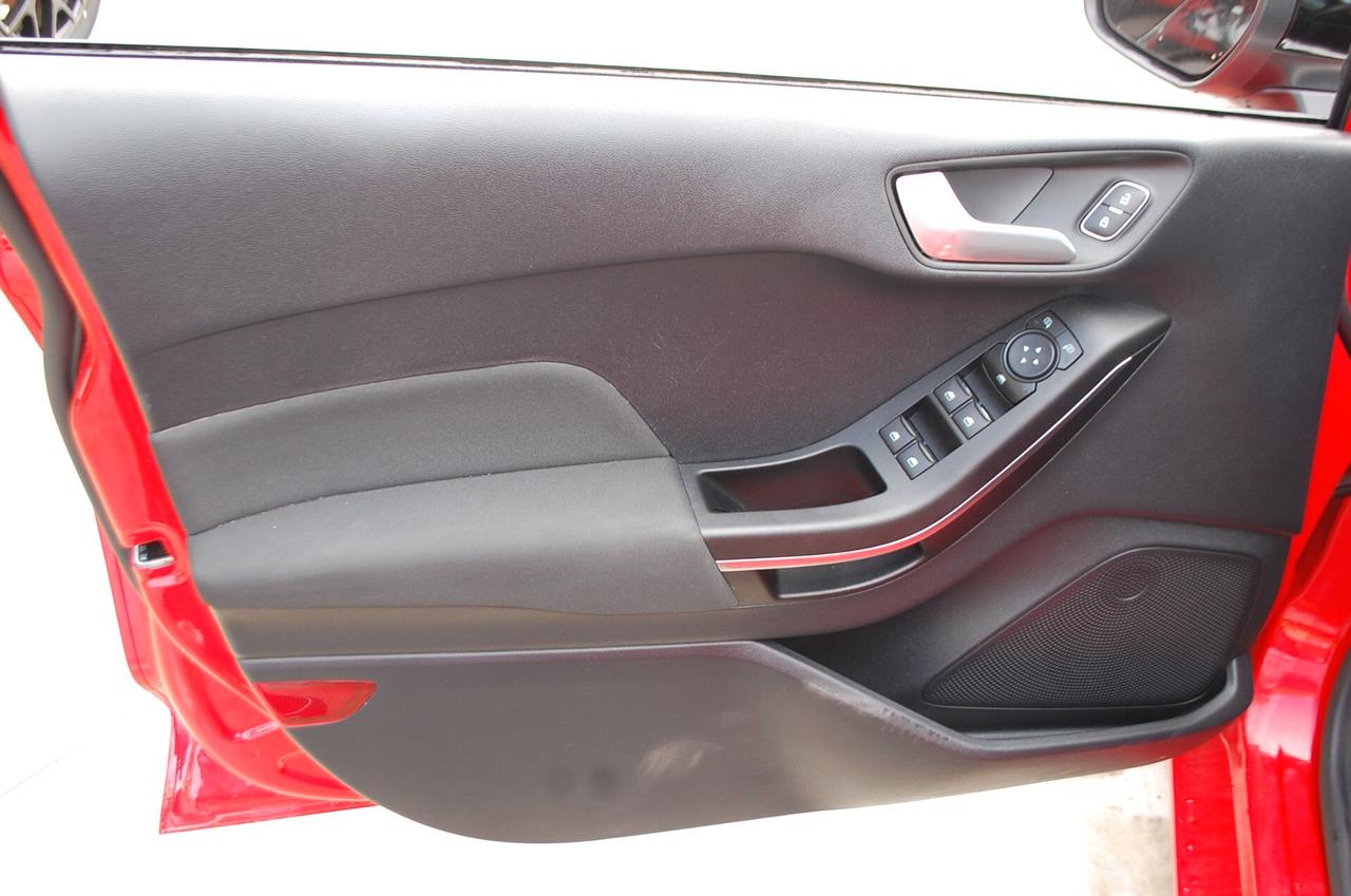 Ford Fiesta 1.1 Titanium 75CV 5p Uff Italy Clima Led USB