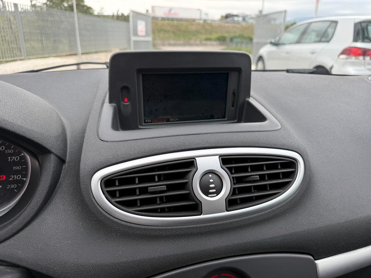 RENAULT CLIO ANNO 2009 1.5 DIESEL 85 CV