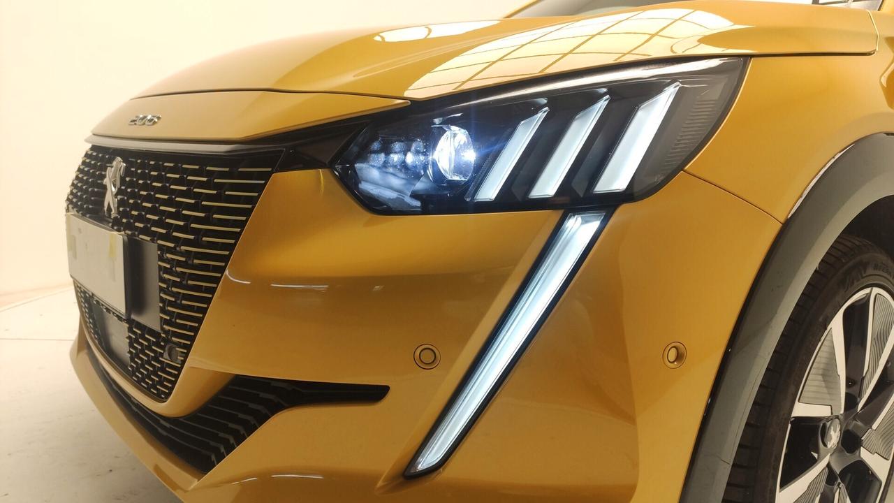 Peugeot 208 motore elettrico 136 CV 5 porte GT