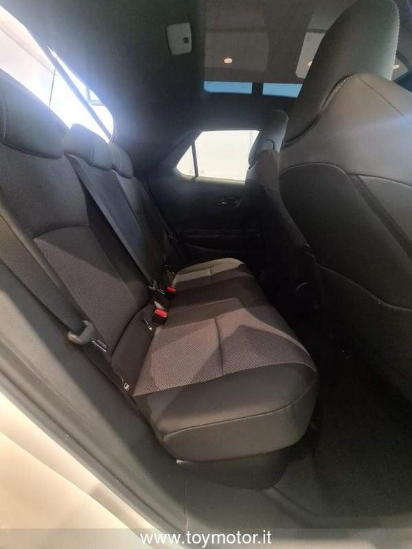 Toyota C-HR (2023-) 1.8 HV Lounge