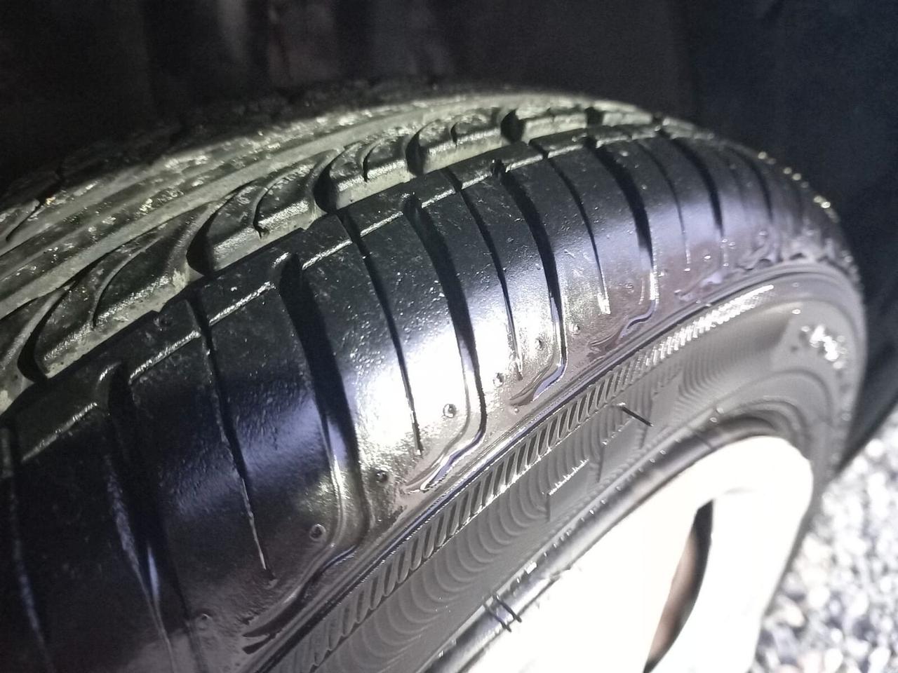 Peugeot 107 1.0 68CV 5p. Sweet Years navigatore