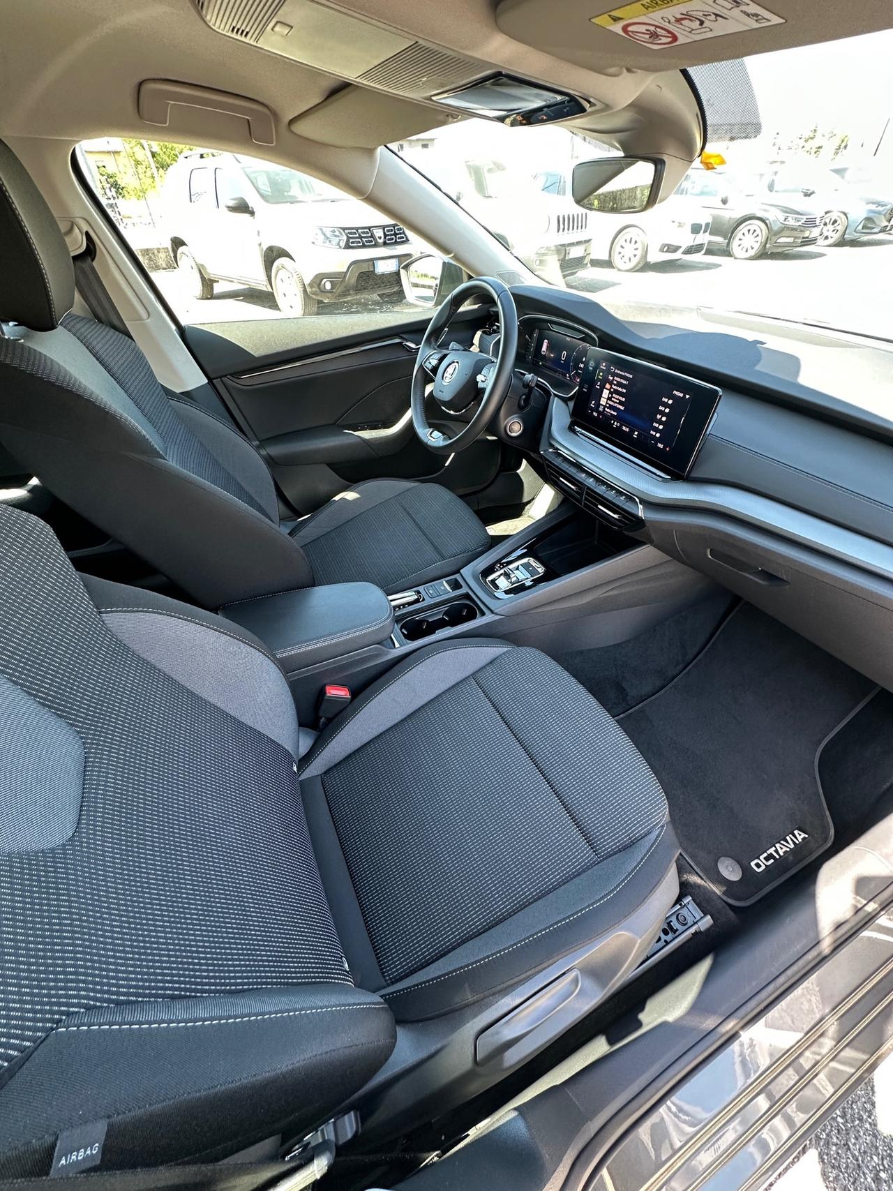 Skoda Octavia 2.0 TDI EVO SCR DSG Wagon Executive - 2022