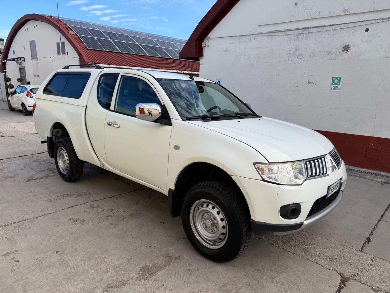 Mitsubishi L200 2.5 DI-D King CAB Hard Top - 2012