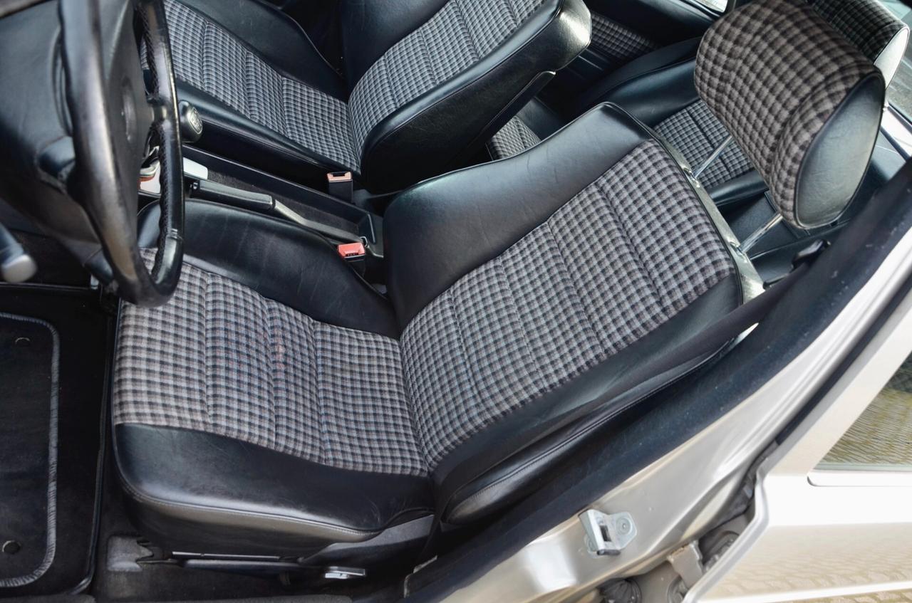 MERCEDES-BENZ 190 E 2.3-16 185cv, OTTIME CONDIZIONI, SERVICE CON FATTURE, MATCHING NUMBER, TETTO, A/C, PERMUTE